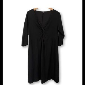Eilleen  black dress